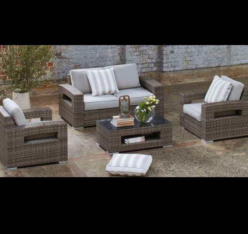 Rattan 4 Seater Sofa Set with Table
