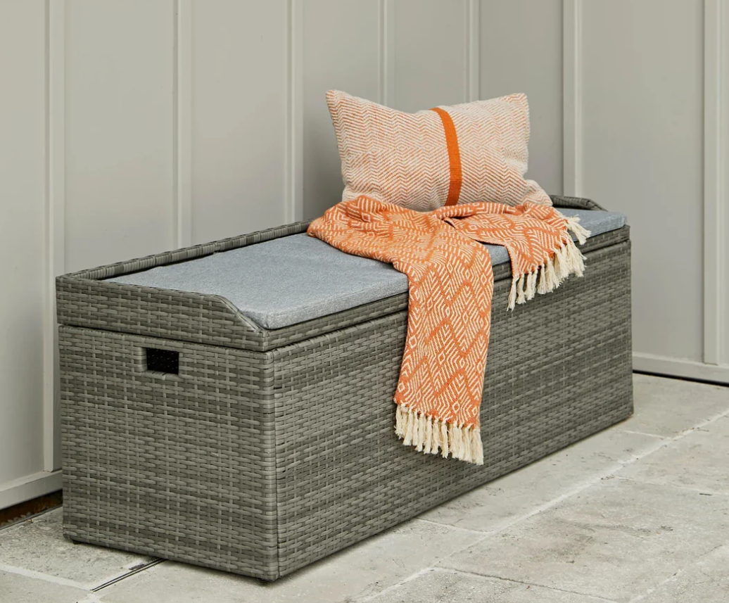 Small Balcony Decor Islamabad Rawalpindi: 5 Smart Setups Multi-Functional Storage Benches and Stools